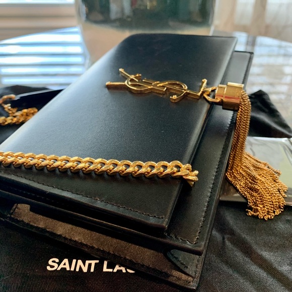 Saint Laurent Kate Tassel Chain Wallet - Picture 4 of 12